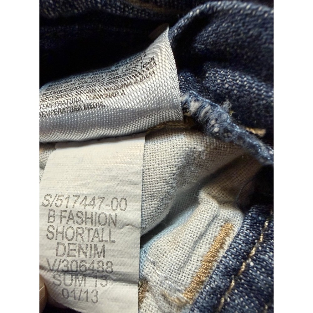 Baby boys 0-3 months denim overall shorts.  Suspender type straps.  Summer baby - Picture 5 of 7